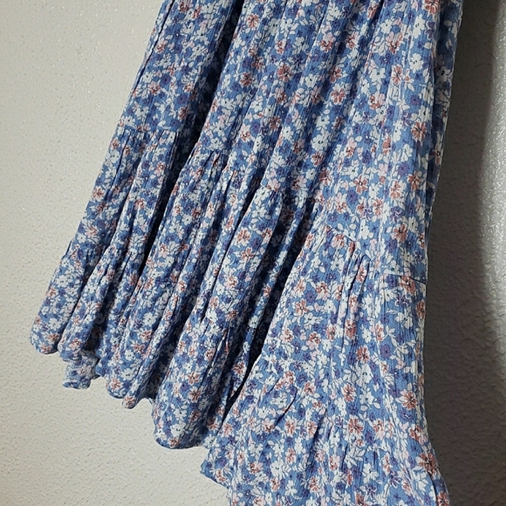 Altar'd State Tiered Floral Dress Scoop Neck Short Puff Sleeves Blue Multicolor - Picture 12 of 13